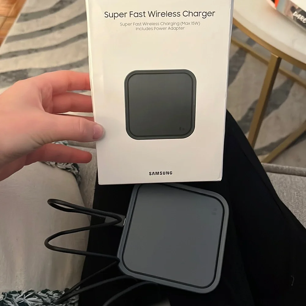 Samsung super fast wireless charger